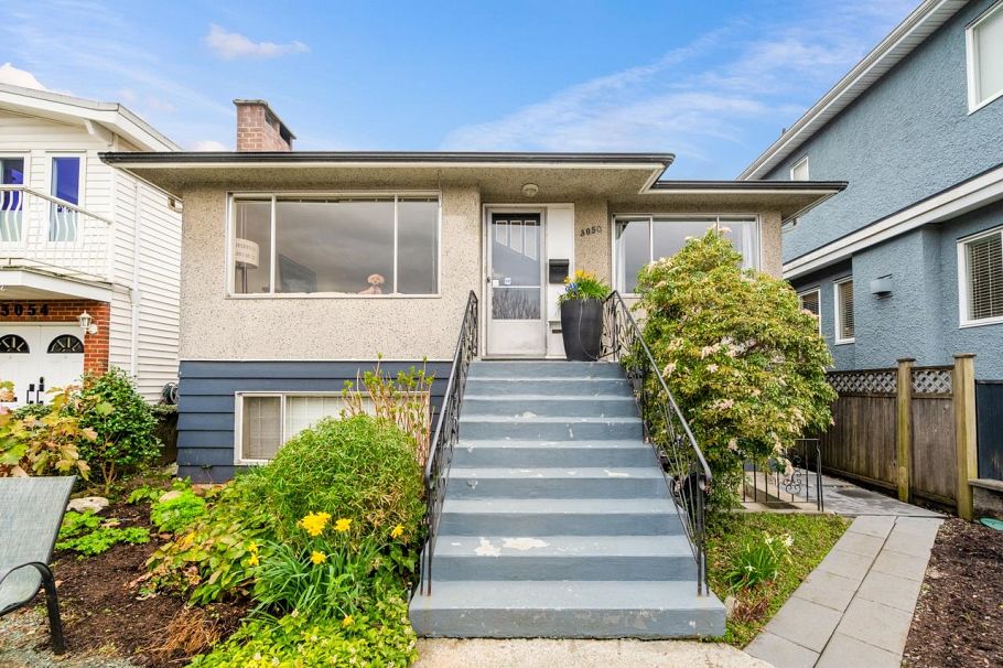 3050 E 21st Avenue Vancouver, BC - 1