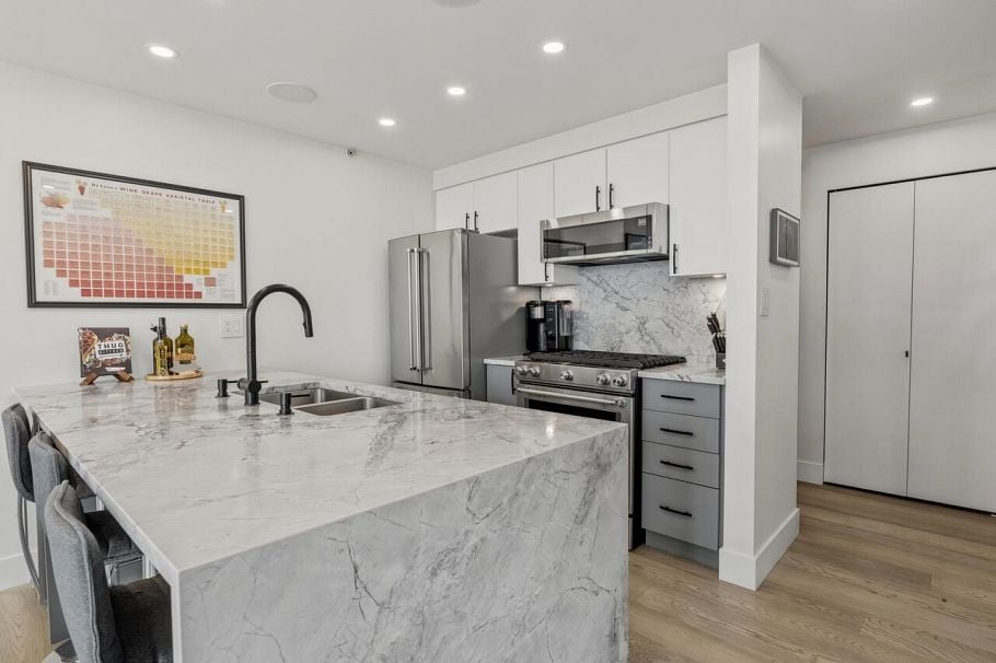 3106 1495 Richards Street Vancouver, BC - 5