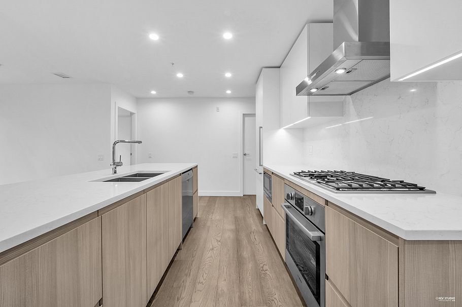 128 2060 Curling Road North Vancouver, BC - 13