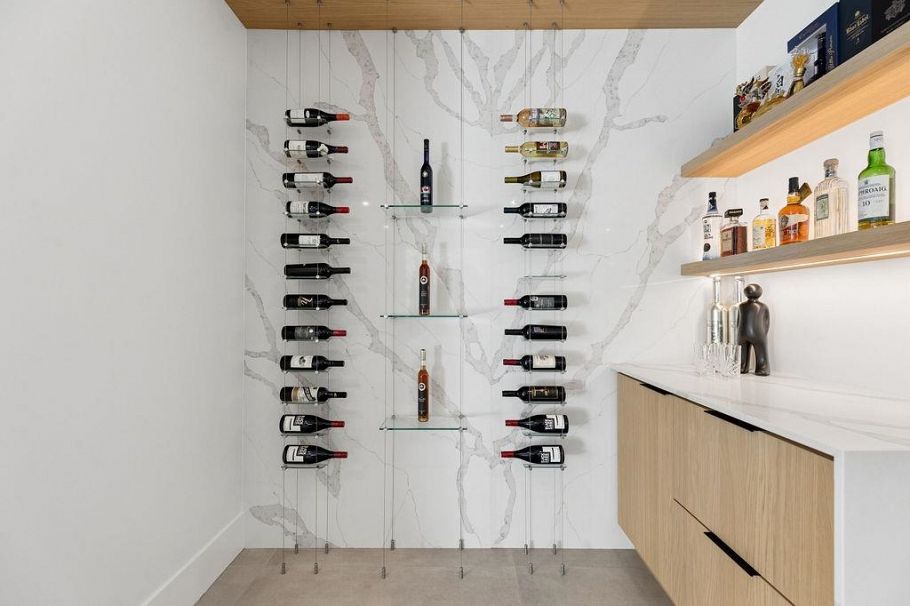 1200 Bedford Court North Vancouver, BC - 8