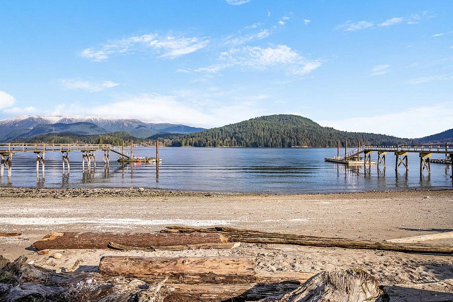 450 Beachview Drive North Vancouver, BC - 9