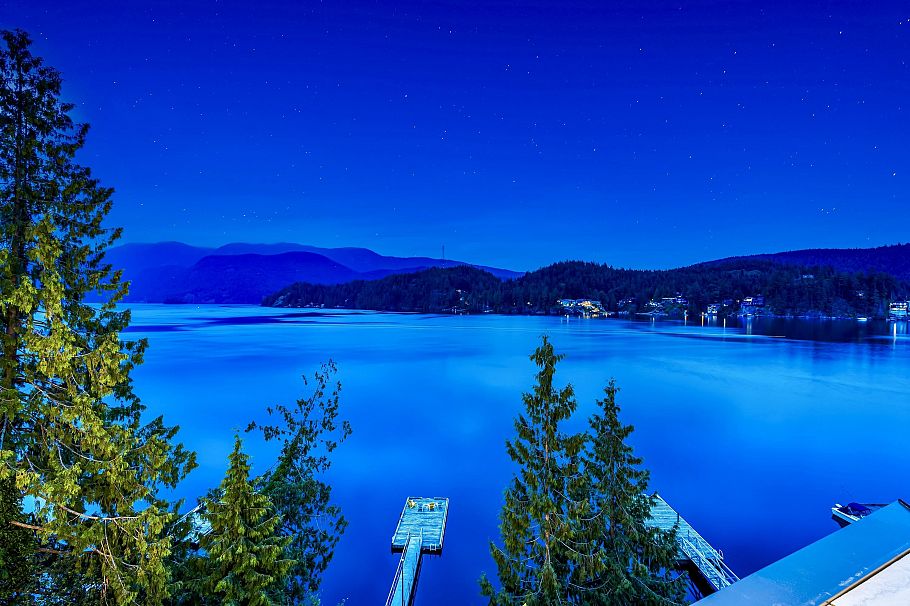 1840 Naomi Place North Vancouver, BC - 2