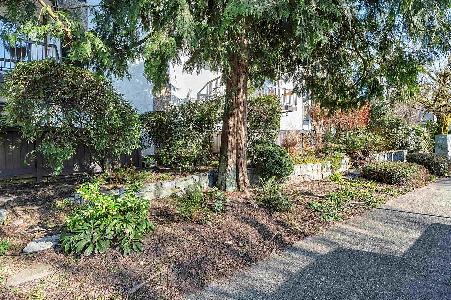 204 1515 E 5th Avenue Vancouver, BC - 19