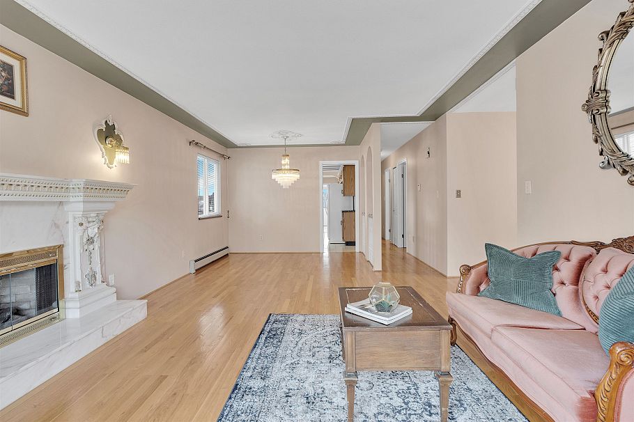 3240 Clive Avenue Vancouver, BC - 11