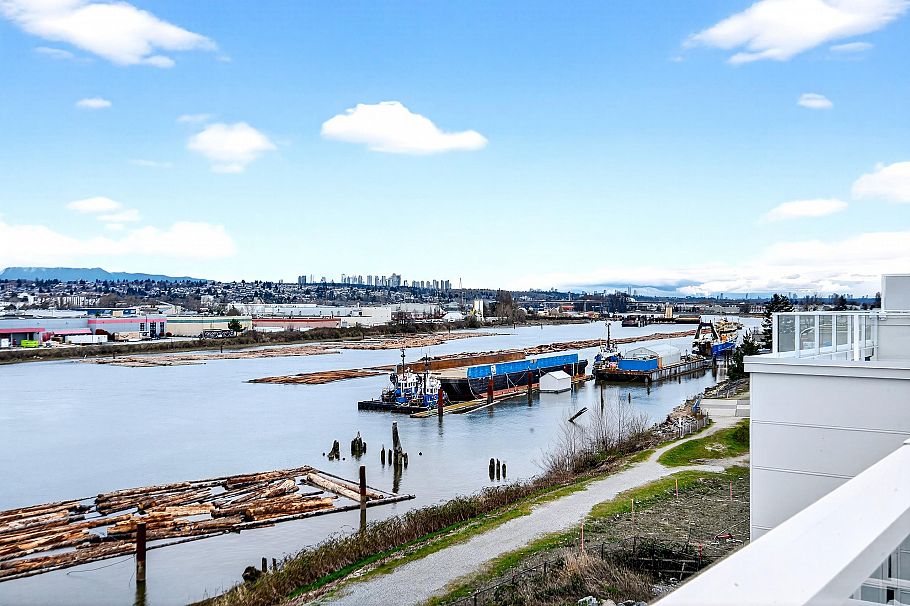 76 10333 River Drive Richmond, BC - 32