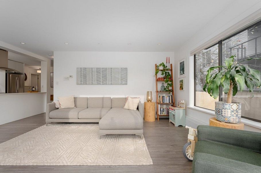 103 127 E 4th Street North Vancouver, BC - 6