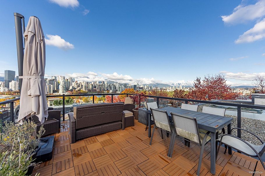 1017 W 8th Avenue Vancouver, BC - 24