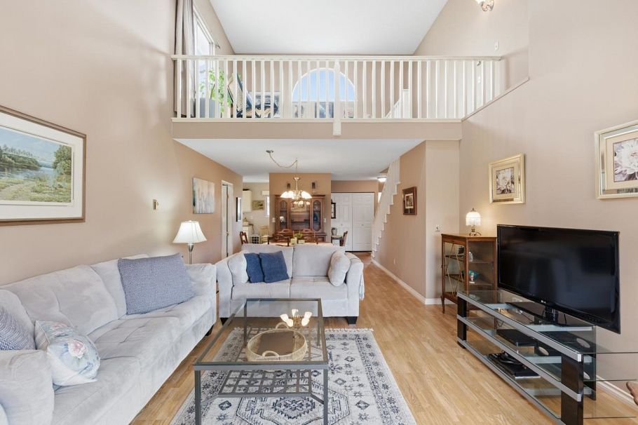 906 Roche Point Drive North Vancouver, BC - 9