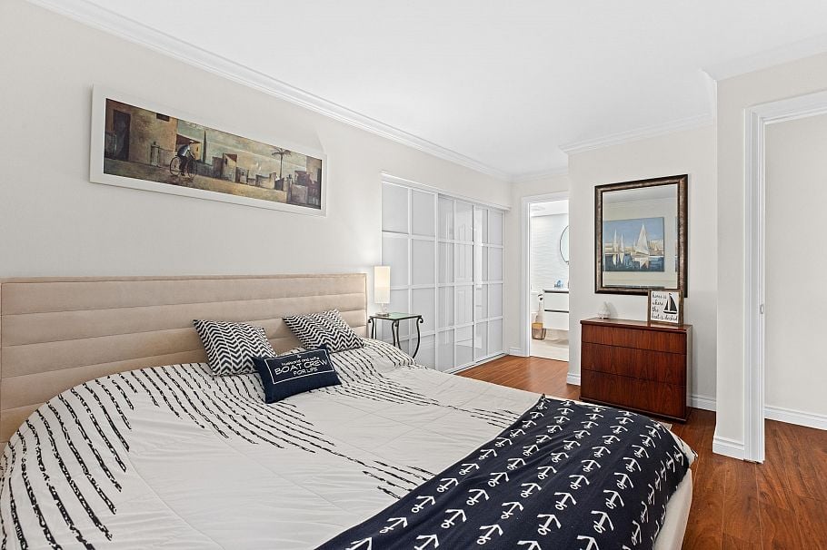 105 1125 Gilford Street Vancouver, BC - 16