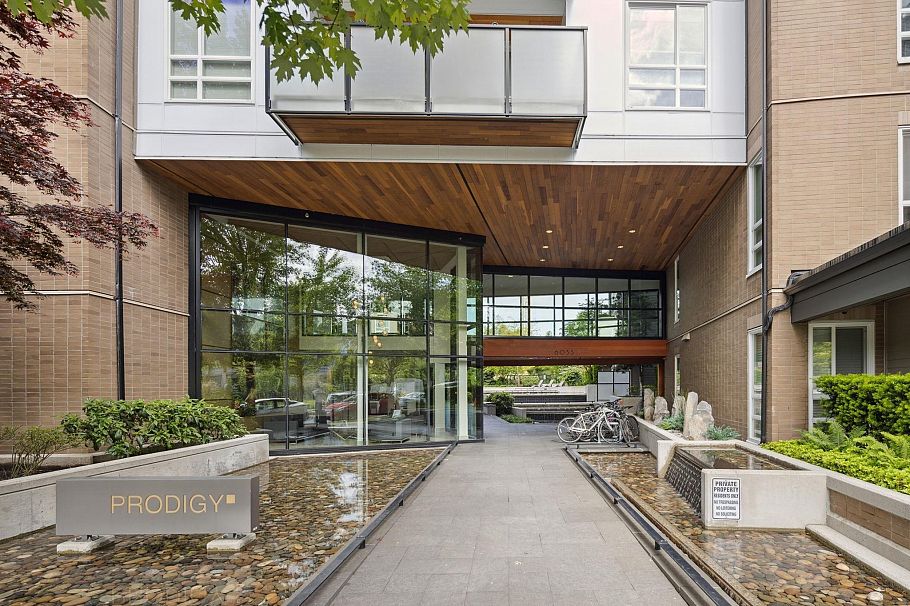 102 6033 Gray Avenue Vancouver, BC - 24