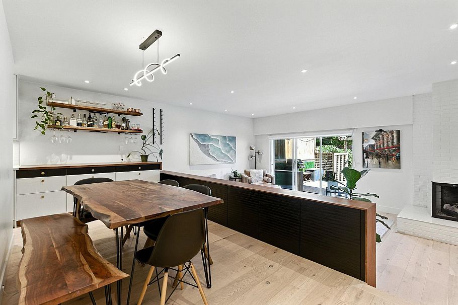 137 3300 Capilano Road North Vancouver, BC - 1