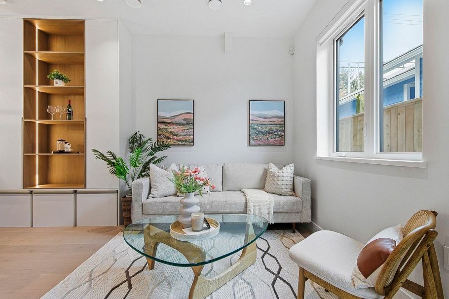 4021 West 18th Avenue Vancouver, BC - 1