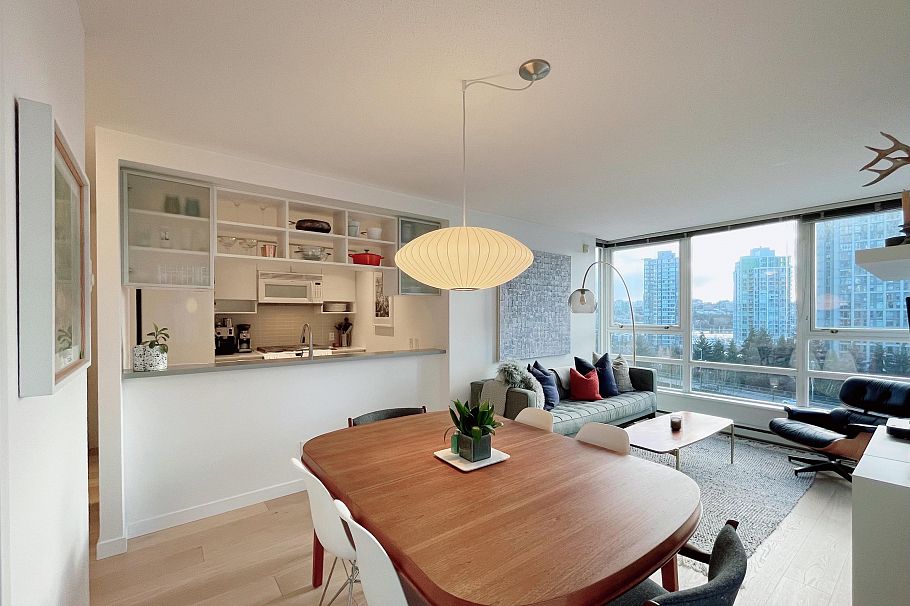 1110 928 Beatty Street Vancouver, BC - 2