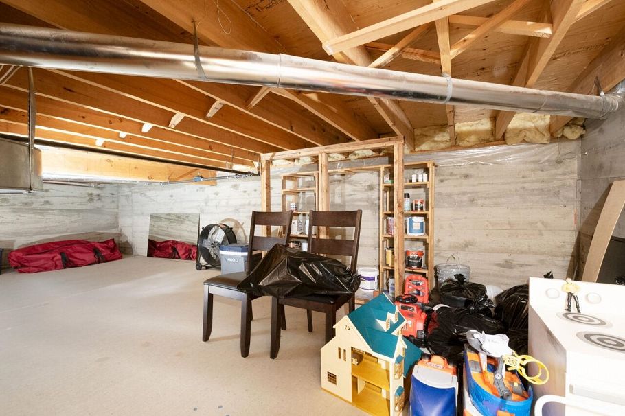 1716 Cascade Court North Vancouver, BC - 31