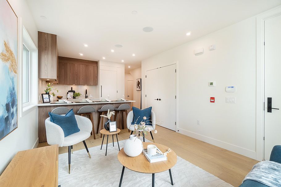 124 1552 E 3rd Avenue Vancouver, BC - 6