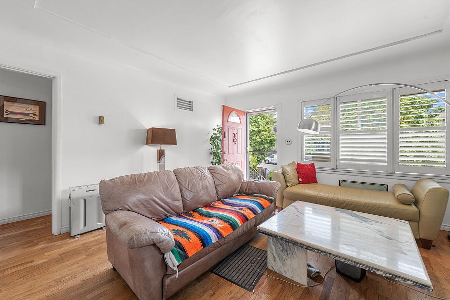 7429 Fraser Street Vancouver, BC - 3