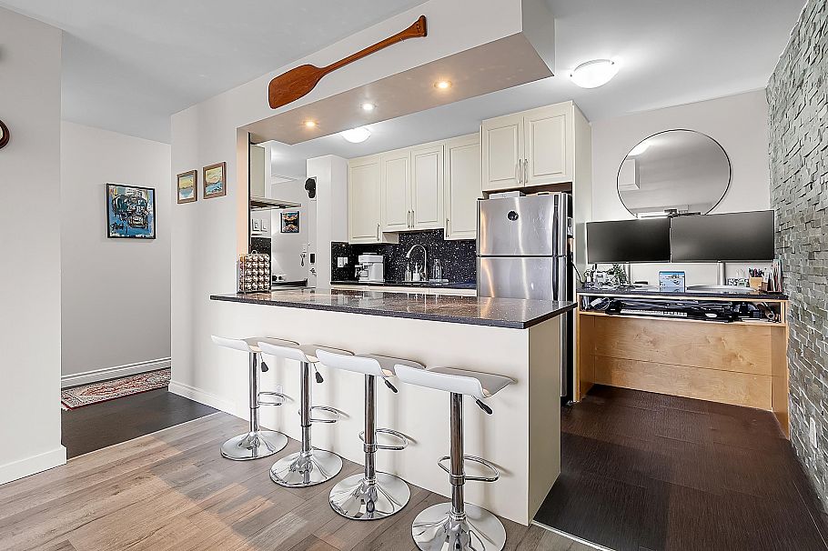 1808 2016 Fullerton Avenue North Vancouver, BC - 16