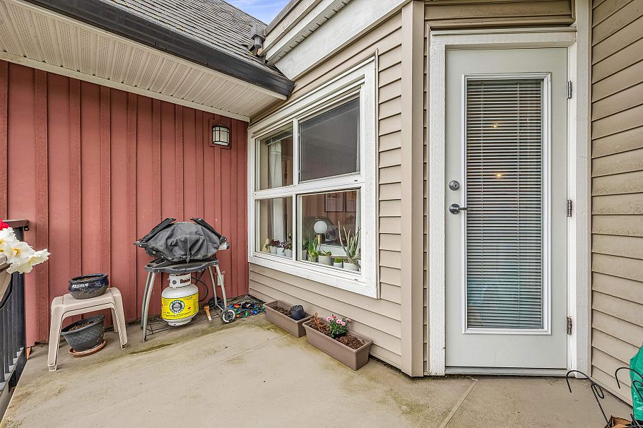 403 7088 Mont Royal Square Vancouver, BC - 20