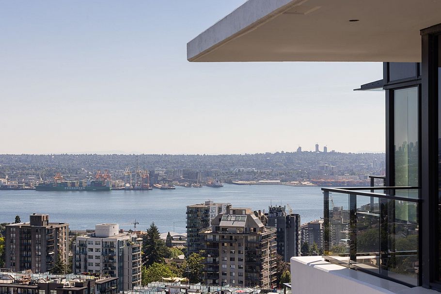 1501 135 E 13th Street North Vancouver, BC - 13