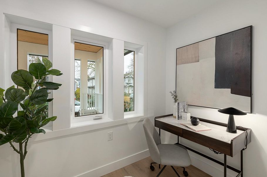 458 E 17th Avenue Vancouver, BC - 9