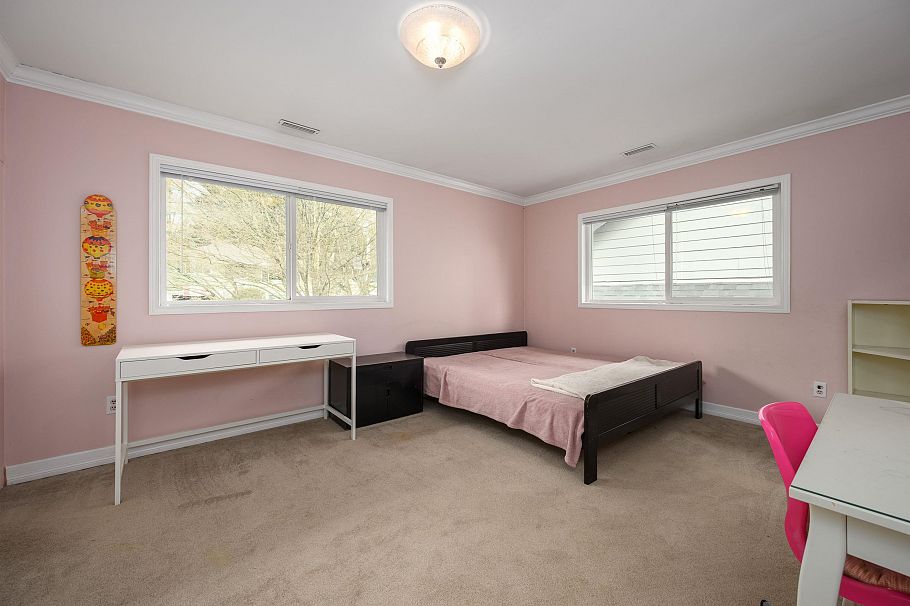 1355 Frederick Road North Vancouver, BC - 26