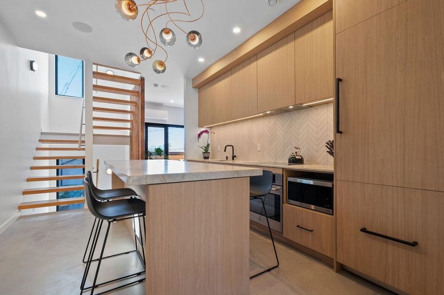 1331 Cotton Drive Vancouver, BC - 5