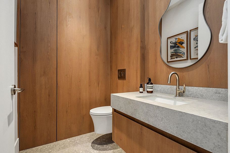 1 3642 West 20th Avenue Vancouver, BC - 35