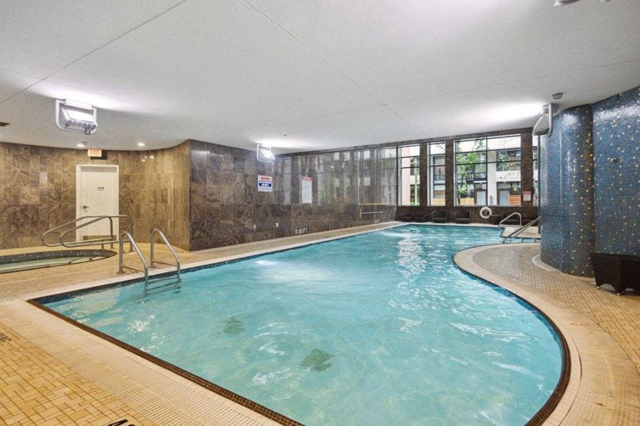 603 181 Athletes Way Vancouver, BC - 33