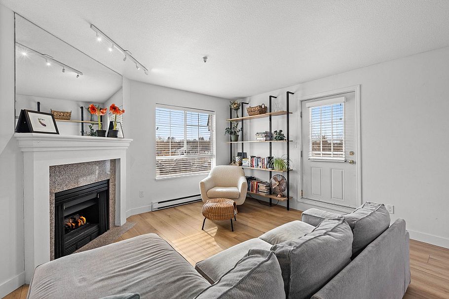 407 1950 E 11th Avenue Vancouver, BC - 5