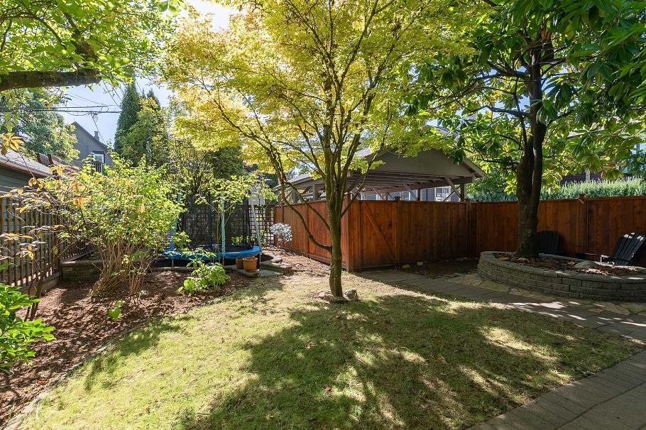 1924 Parker Street Vancouver, BC - 37