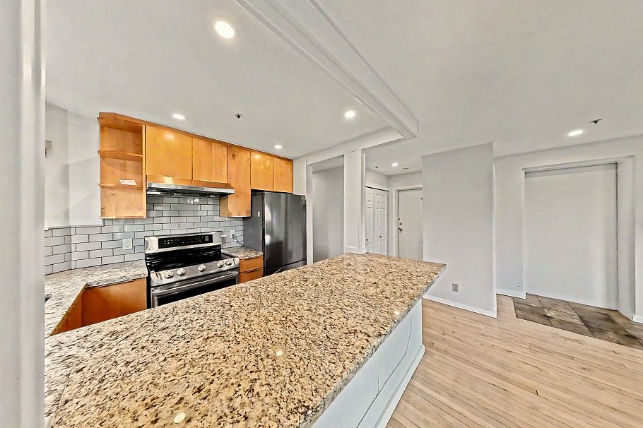 201 1868 W 8th Avenue Vancouver, BC - 7