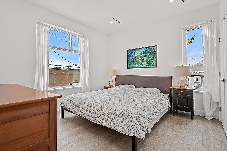 225 E 57th Avenue Vancouver, BC - 20