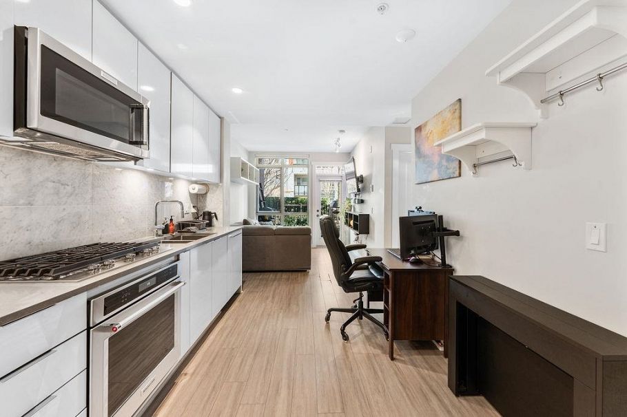 3 2651 Library Lane North Vancouver, BC - 10