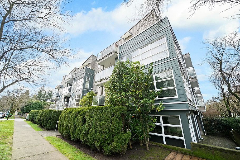 104 2815 Yew Street Vancouver, BC - 1
