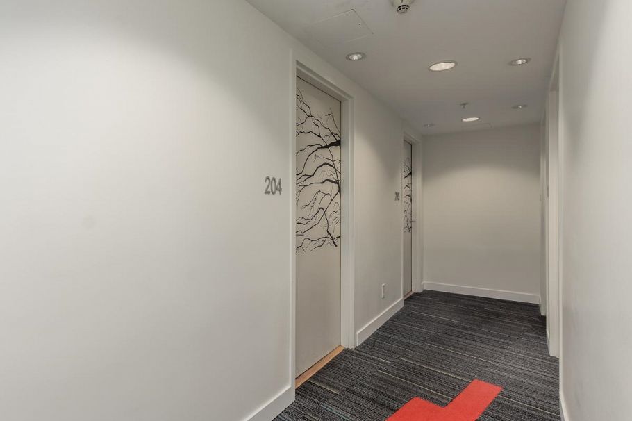 204 128 W Cordova Street Vancouver, BC - 4