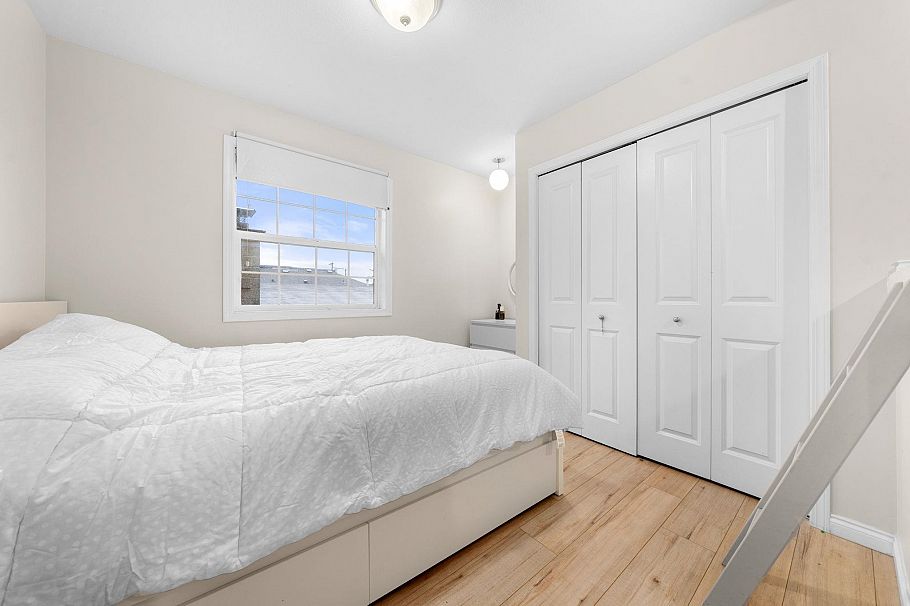 1263 W 16th Street North Vancouver, BC - 23