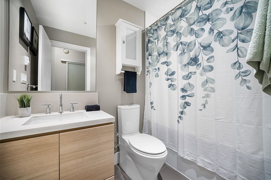 418 3606 Aldercrest Drive North Vancouver, BC - 11