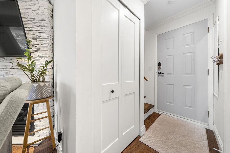 202 1106 W 11th Avenue Vancouver, BC - 17