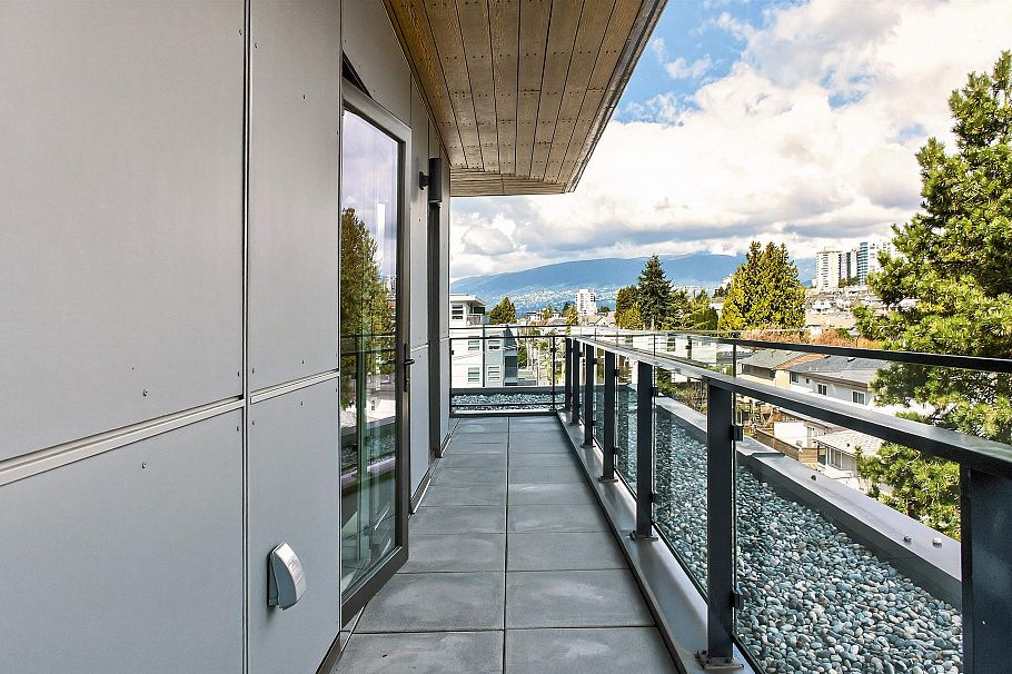 519 422 E 3rd Street North Vancouver, BC - 12