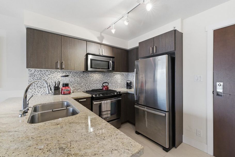 PH-8 1689 13th Avenue Vancouver, BC - 13