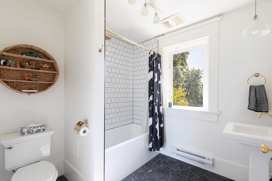 1924 Parker Street Vancouver, BC - 34