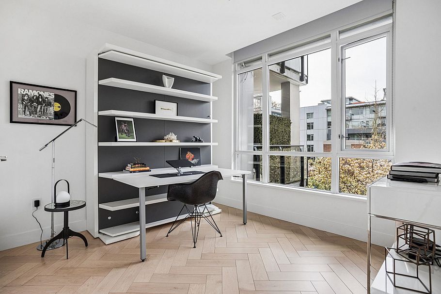 501 138 Athletes Way Vancouver, BC - 24