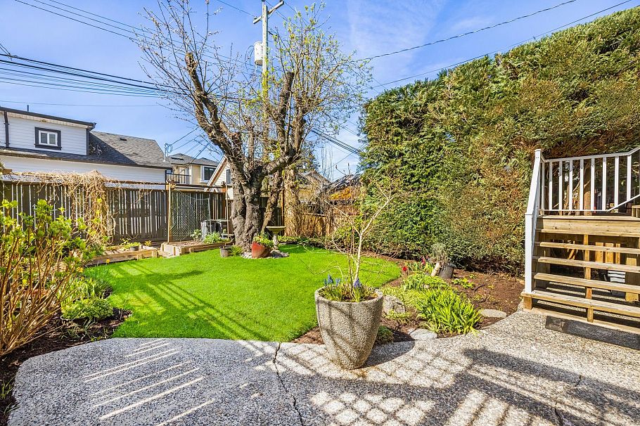 4491 Harriet Street Vancouver, BC - 35