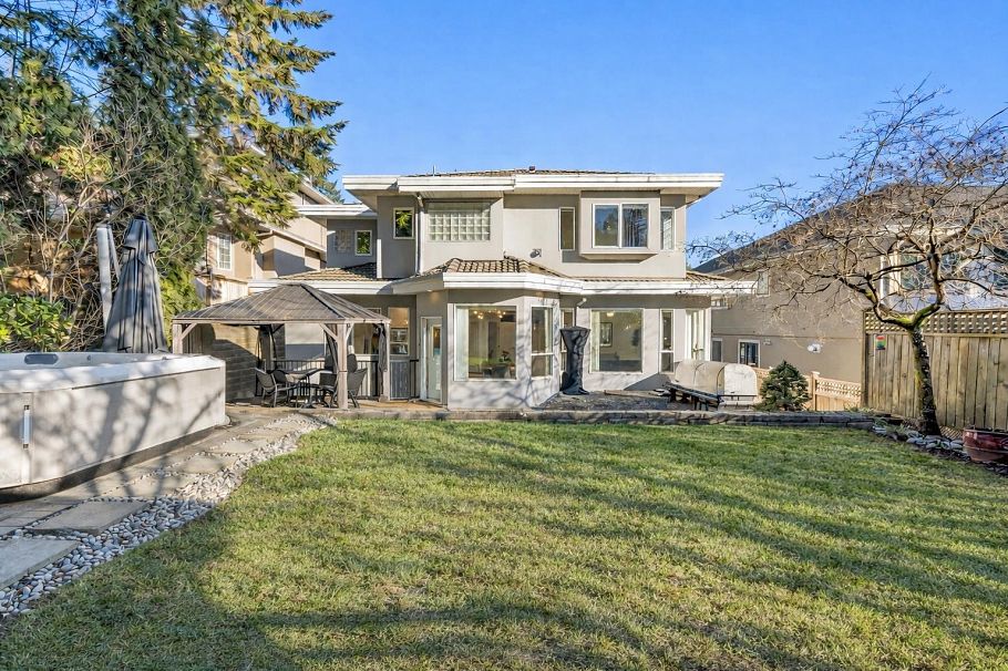 1725 Orkney Place North Vancouver, BC - 36