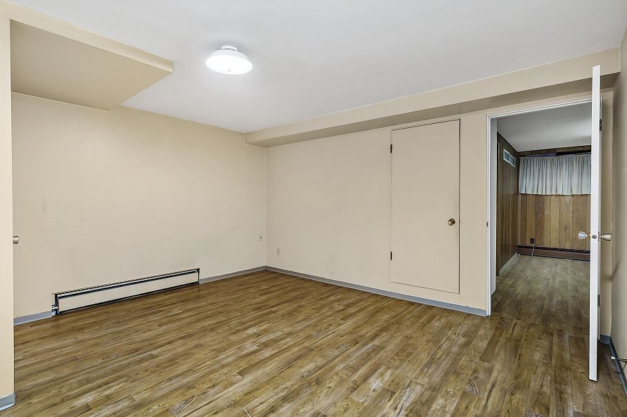 6076 Holland Street Vancouver, BC - 30