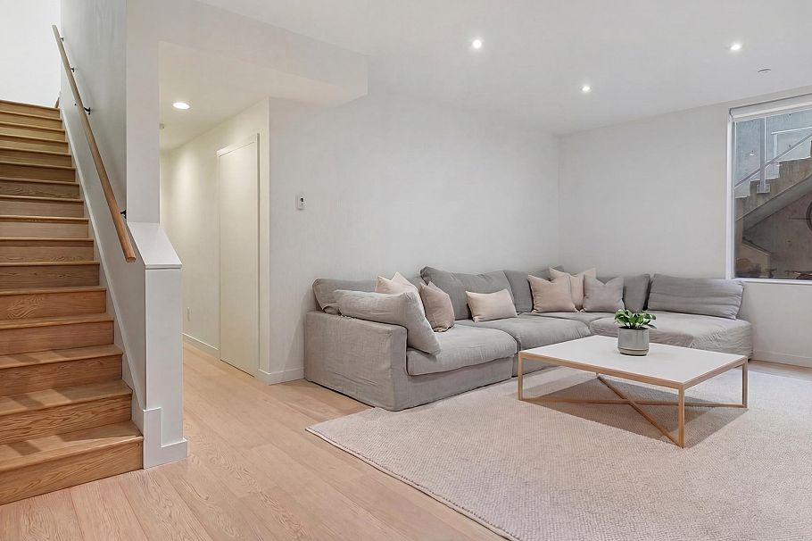 3156 W 13th Avenue Vancouver, BC - 21