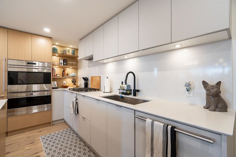 404 210 E 5th Avenue Vancouver, BC - 6