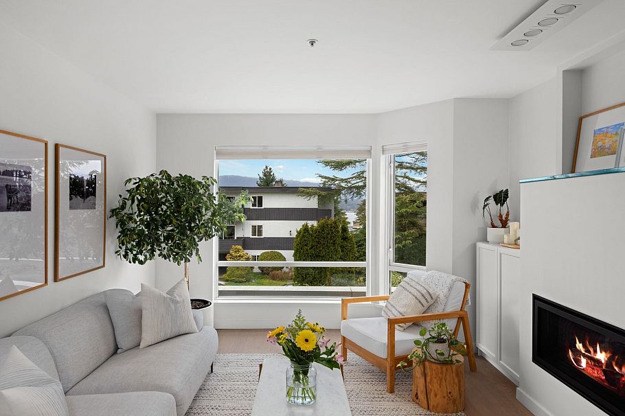 201 2238 W 2nd Avenue Vancouver, BC - 2