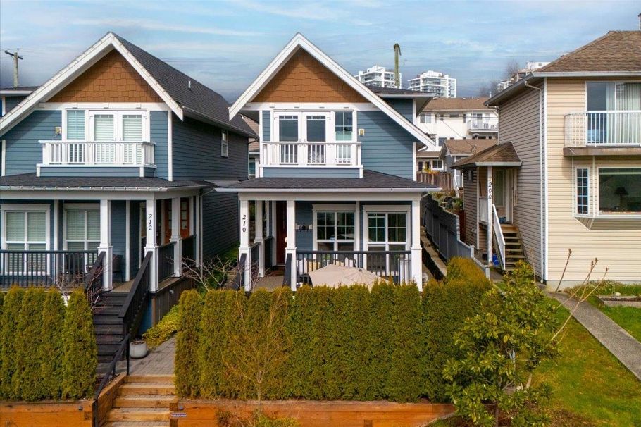 210 W 5th Street North Vancouver, BC - 1