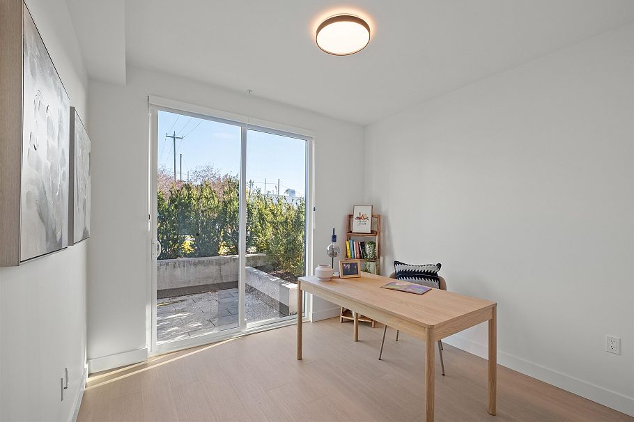 103 333 St. Davids Avenue North Vancouver, BC - 11